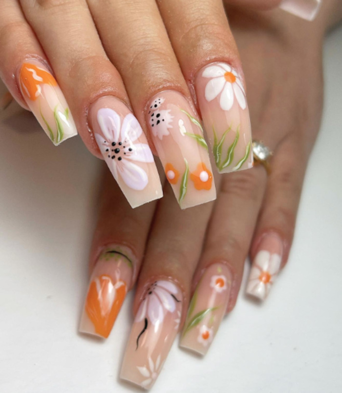 floral nail design